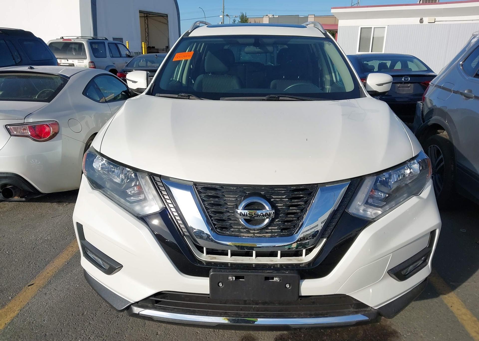 2017 NISSAN ROGUE