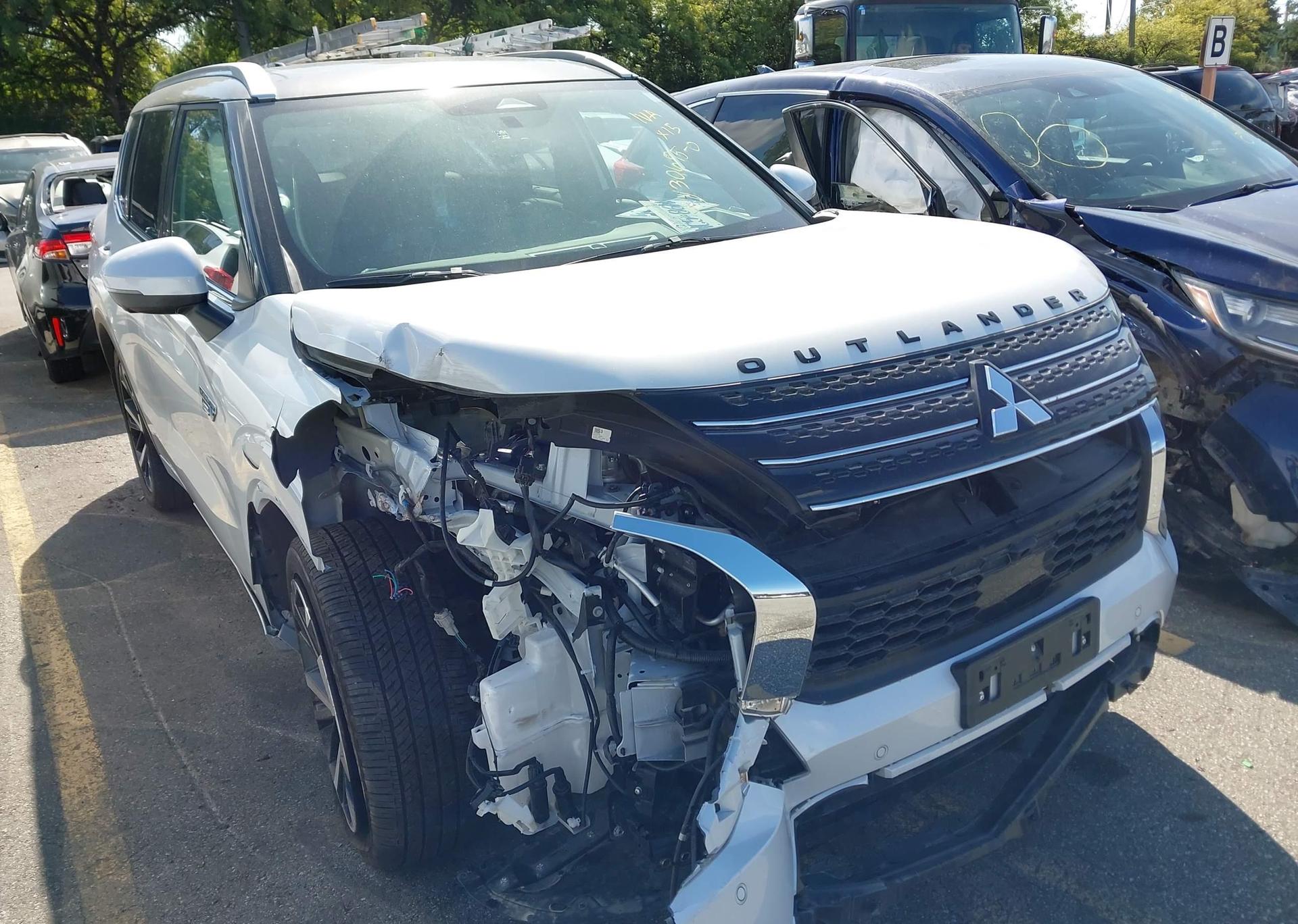 2024 MITSUBISHI OUTLANDER SEL