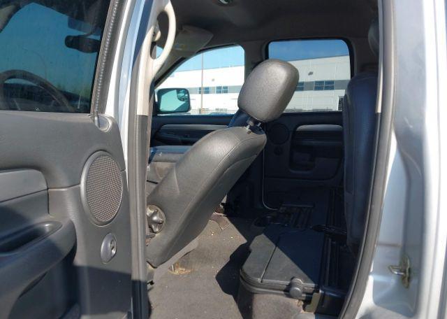 2005 DODGE RAM 3500 ST