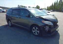 2012 TOYOTA SIENNA LE