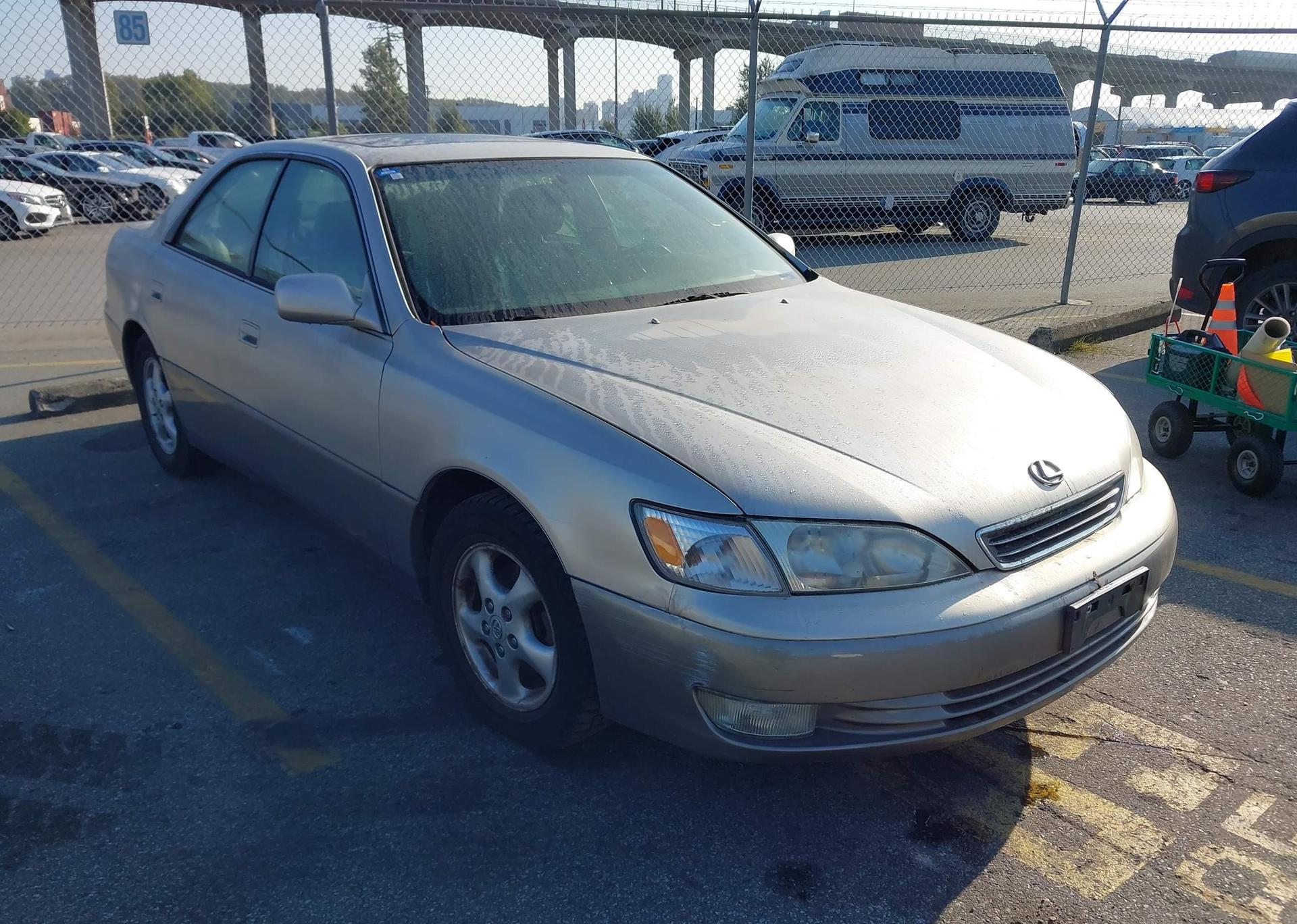 1998 LEXUS ES 300