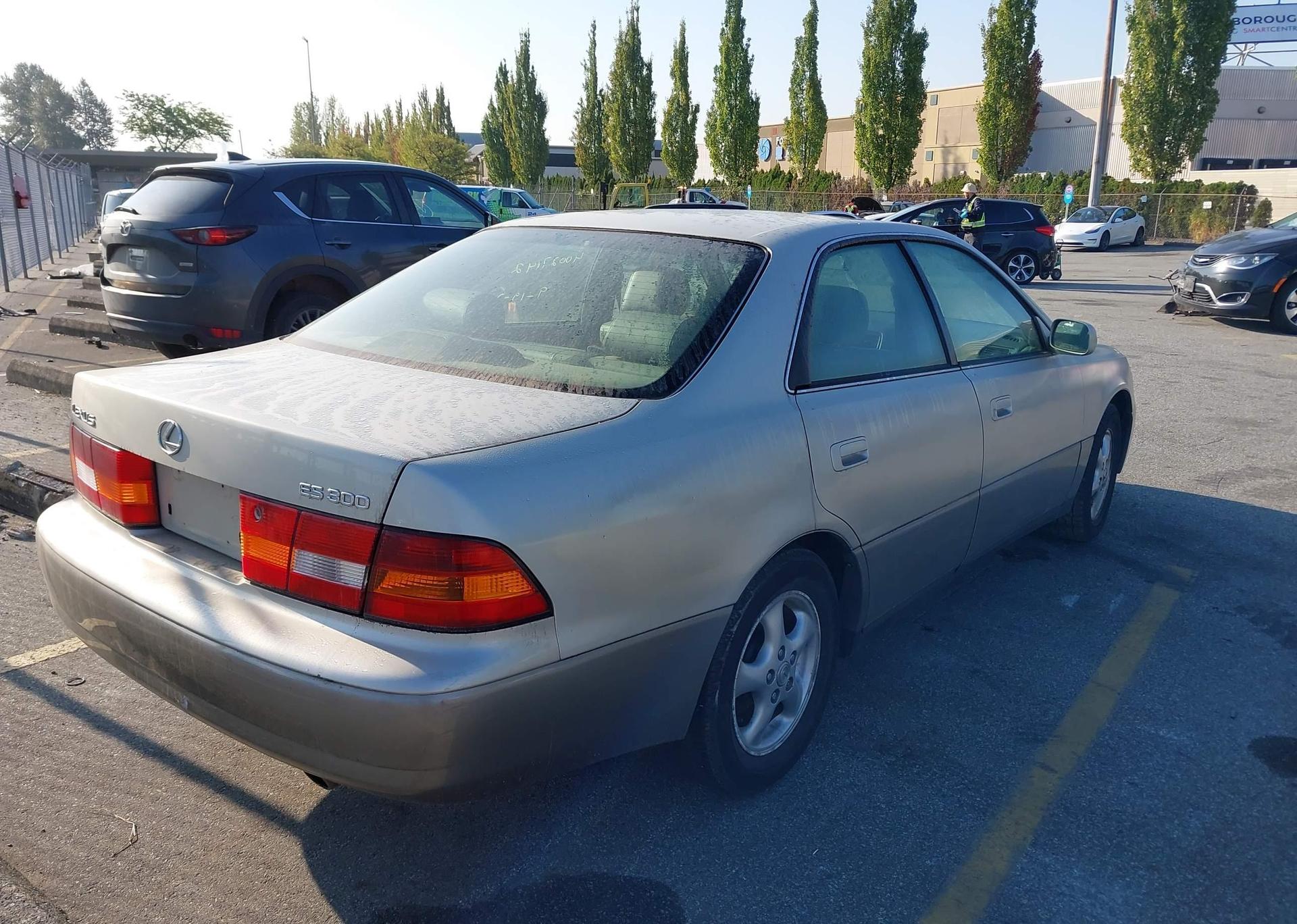 1998 LEXUS ES 300