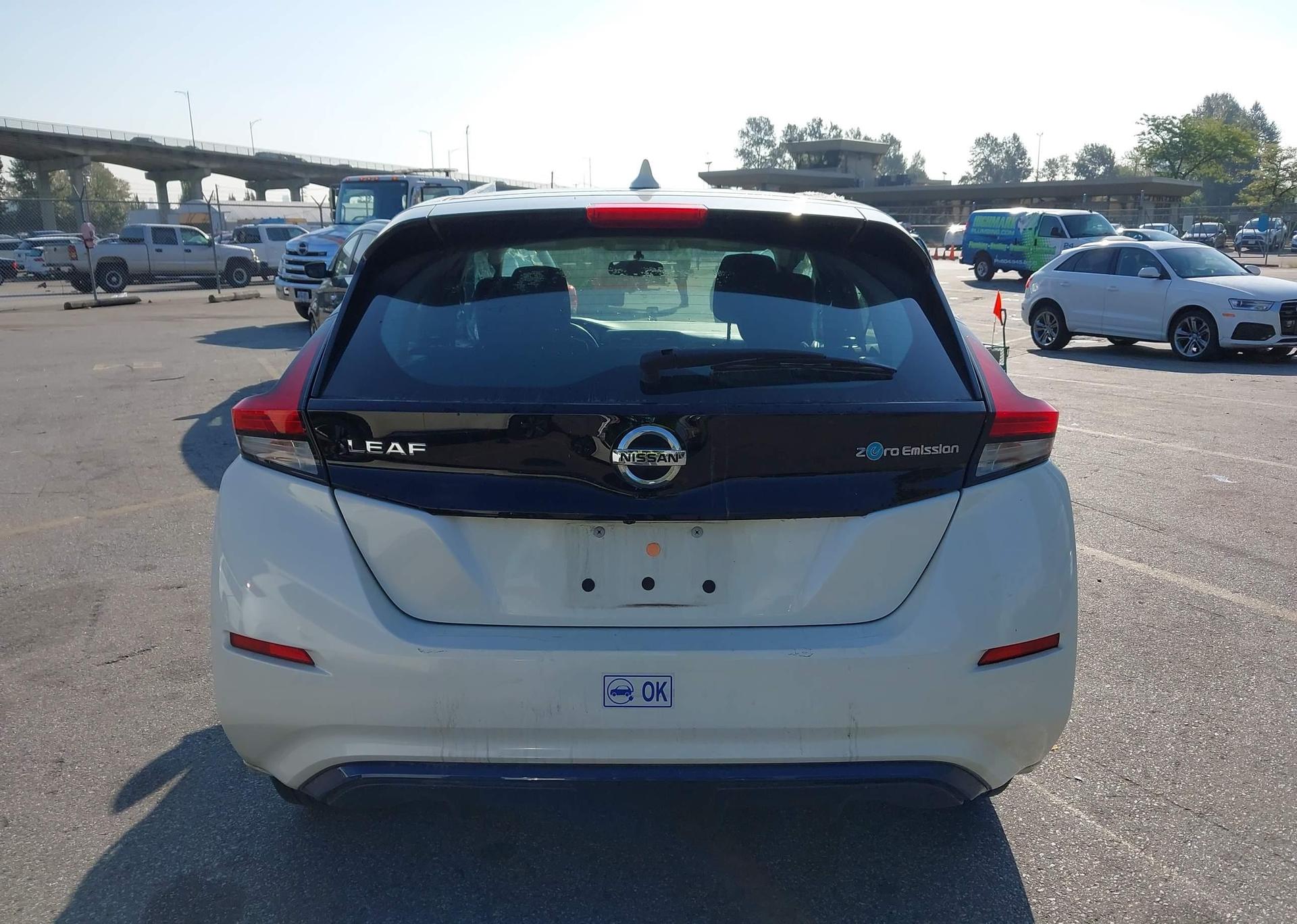 2018 NISSAN LEAF