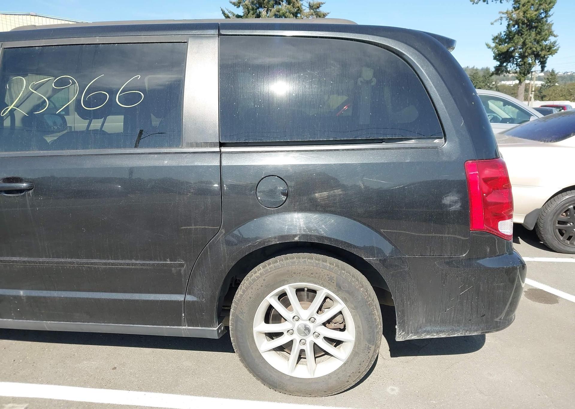2016 DODGE GRAND CARAVAN SE