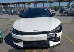 2023 KIA EV6