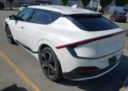 2023 KIA EV6