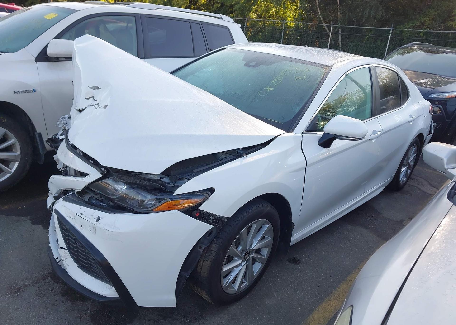 2021 TOYOTA CAMRY SE