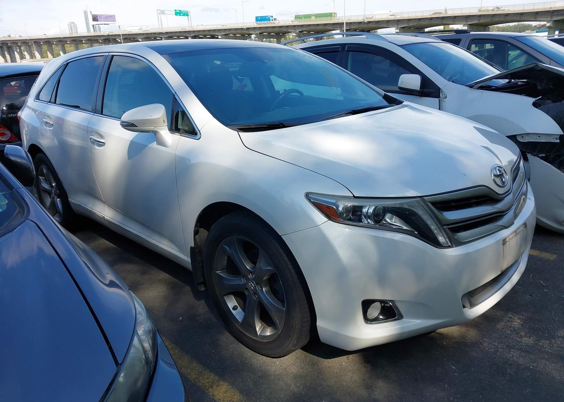 2013 TOYOTA VENZA LE