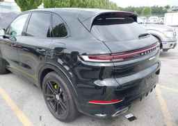 2024 PORSCHE CAYENNE E-HYBRID
