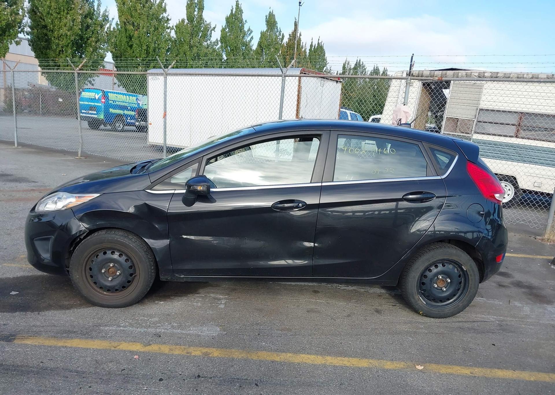 2011 FORD FIESTA SES