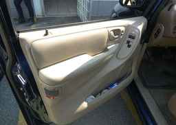 2001 DODGE CARAVAN SE