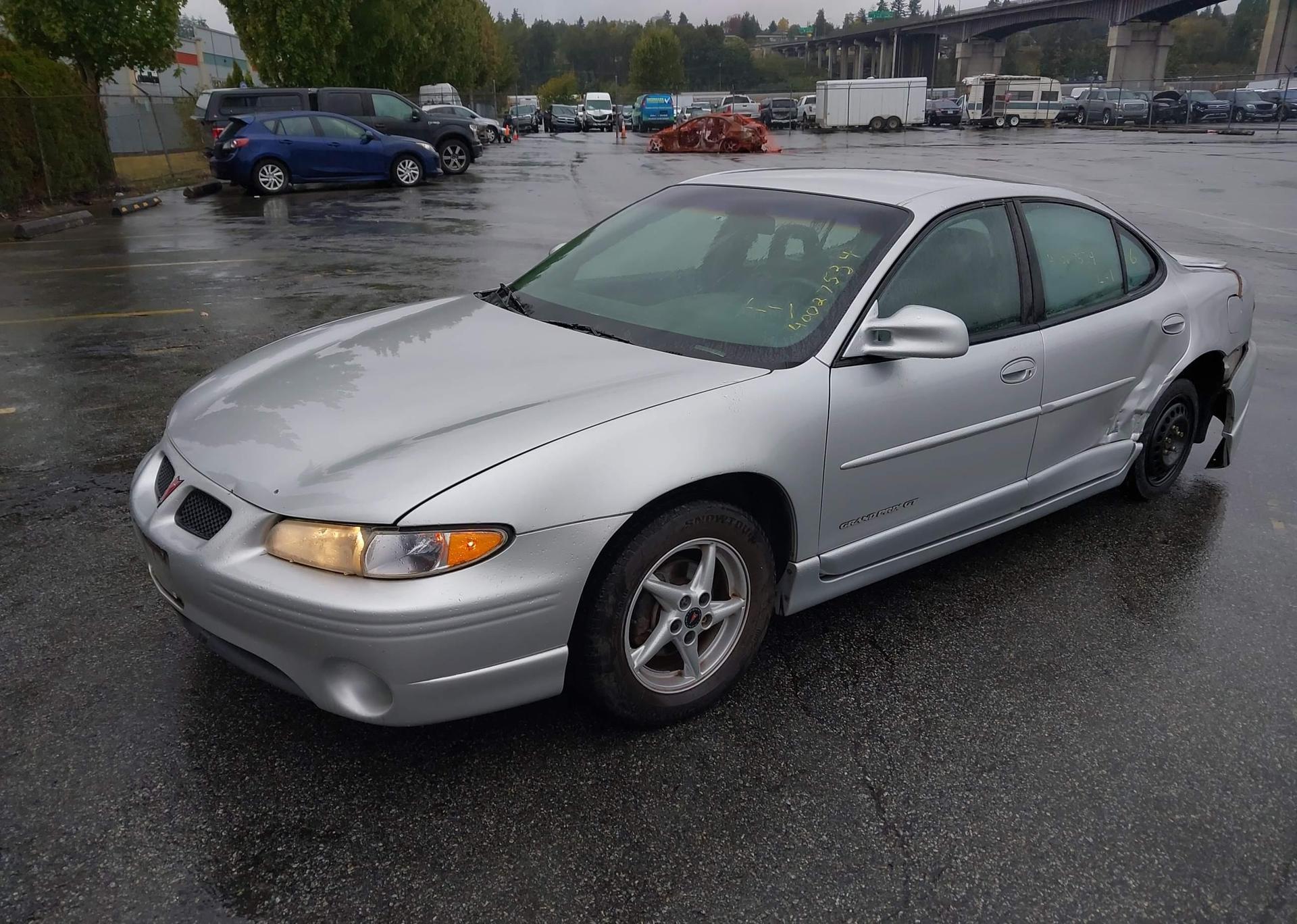 2003 PONTIAC GRAND PRIX GT