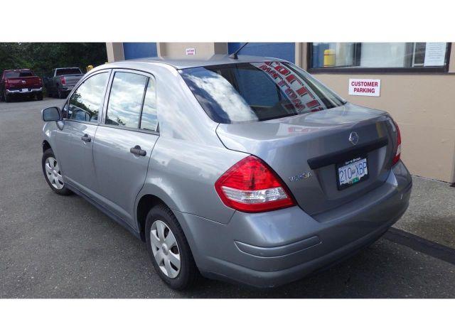2010 NISSAN VERSA