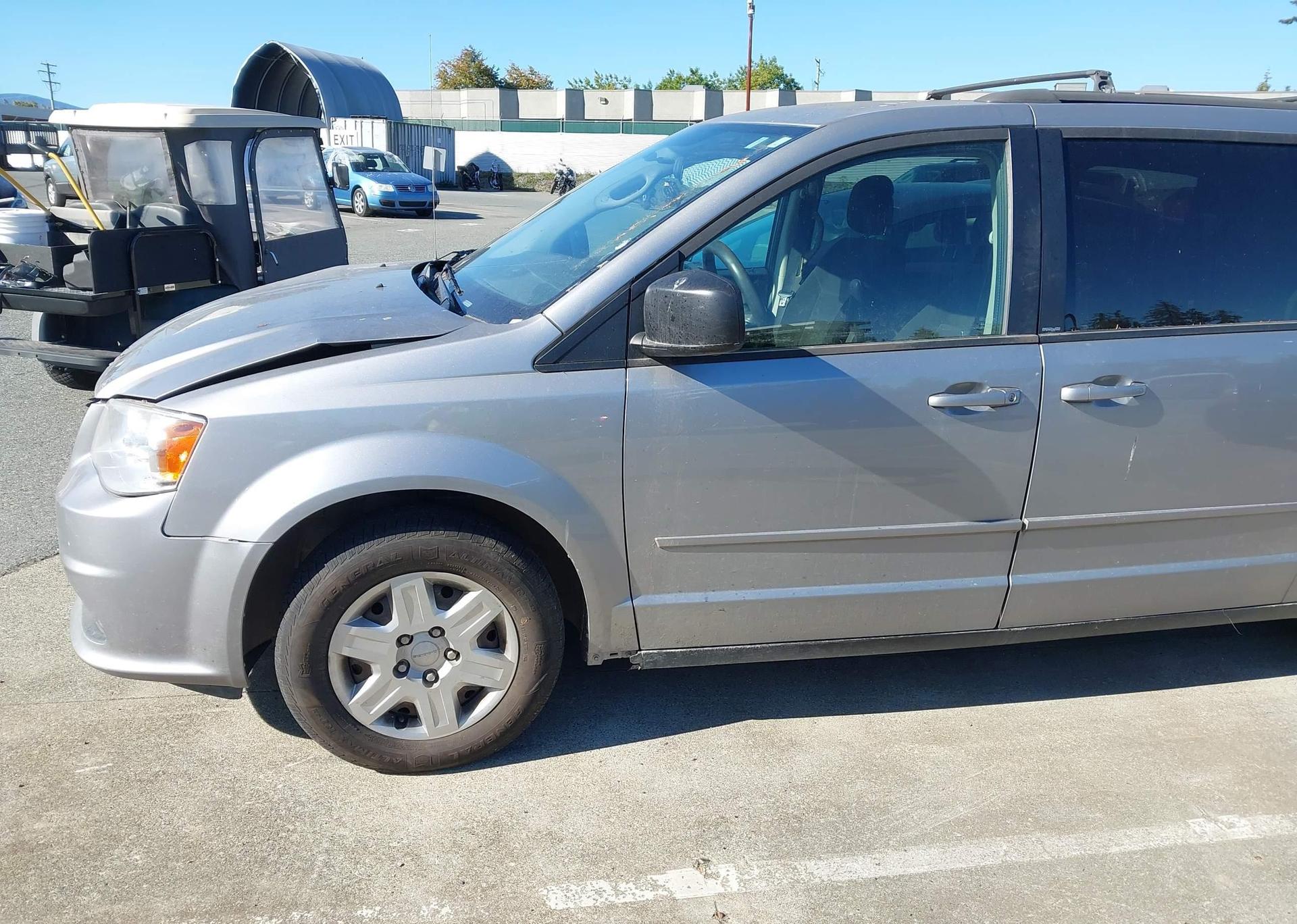 2013 DODGE GRAND CARAVAN SE