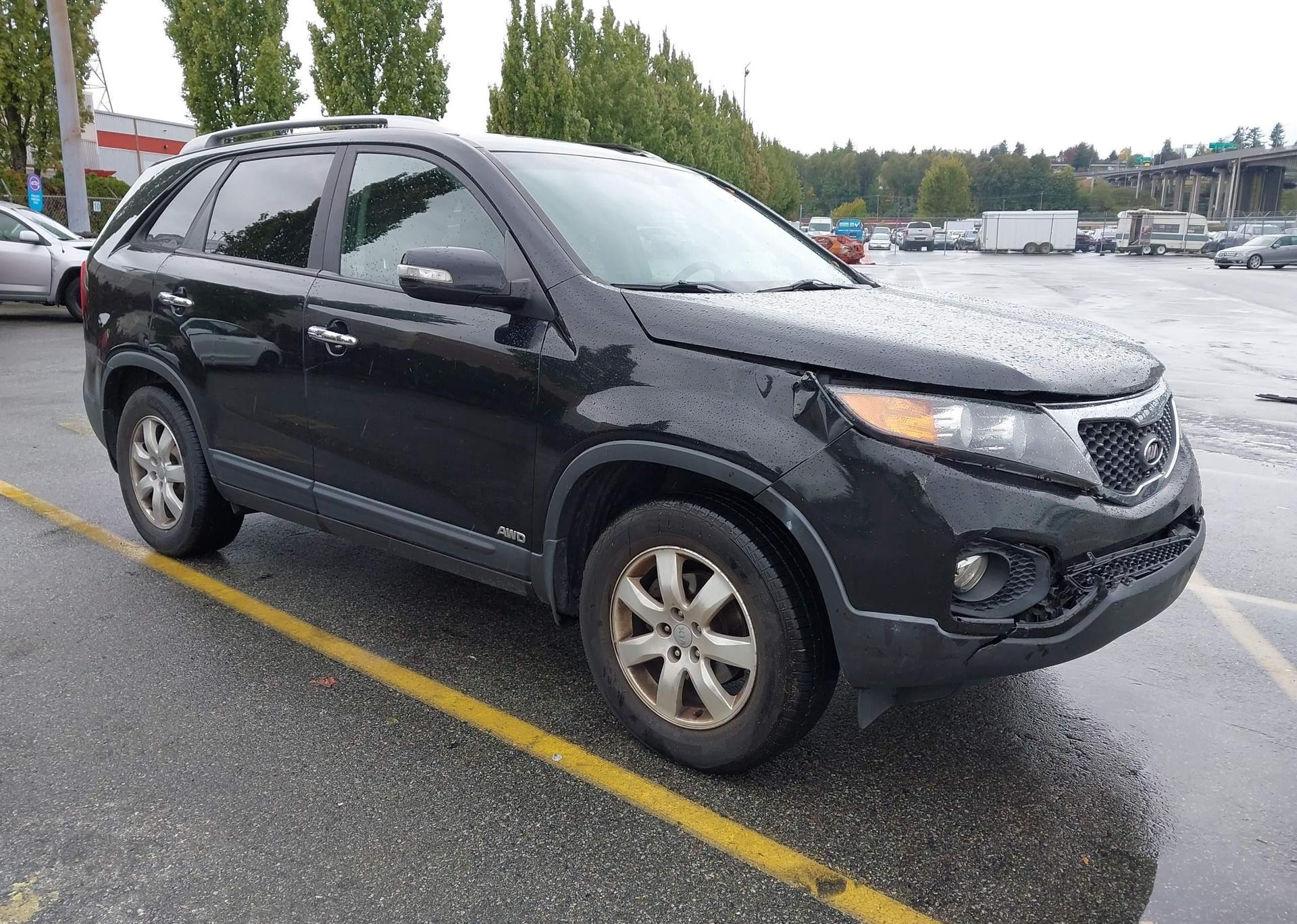 2012 KIA SORENTO LX