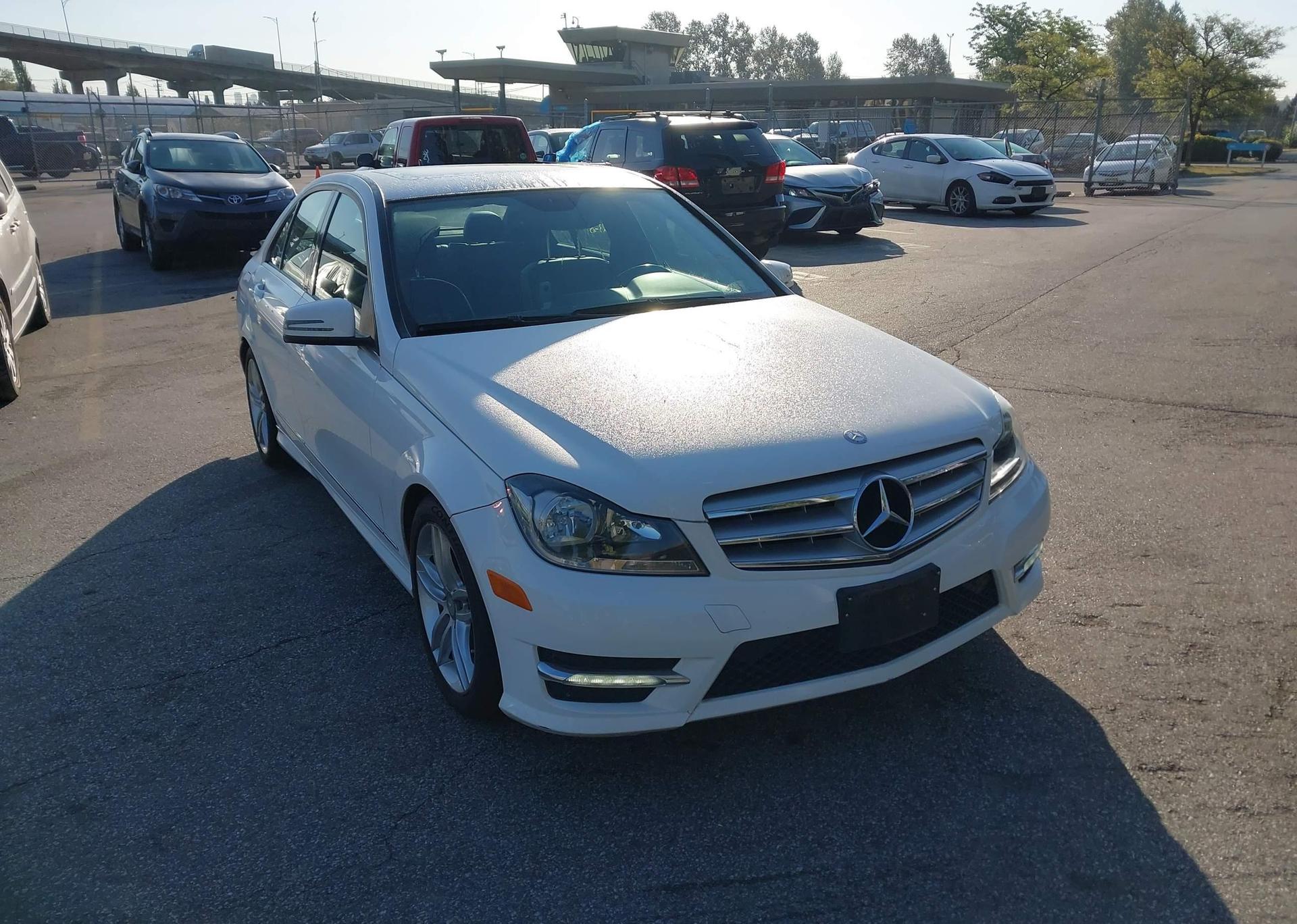 2013 MERCEDES-BENZ C 300 4MATIC