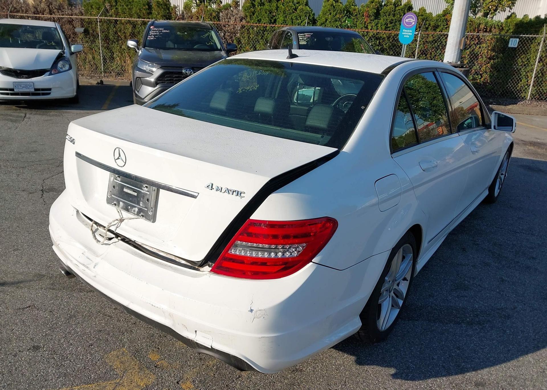 2013 MERCEDES-BENZ C 300 4MATIC