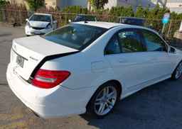 2013 MERCEDES-BENZ C 300 4MATIC