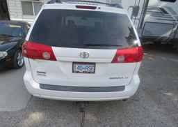 2008 TOYOTA SIENNA CE