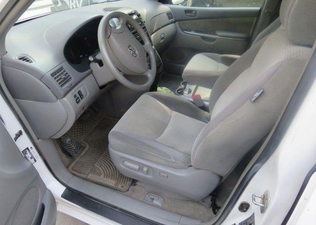 2008 TOYOTA SIENNA CE