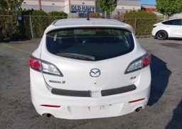 2010 MAZDA 3 S