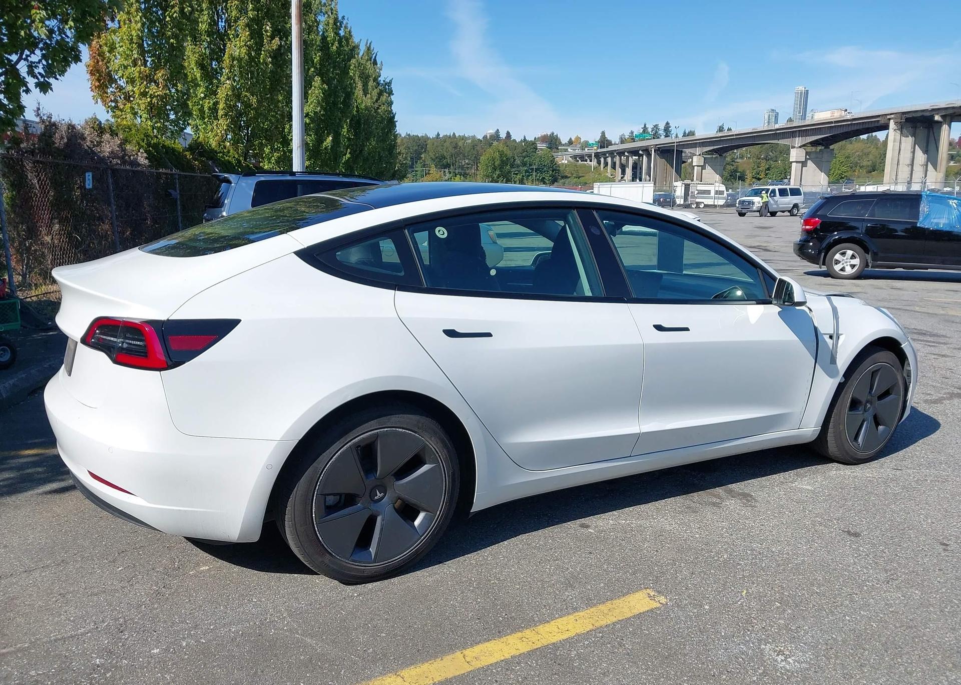 2022 TESLA MODEL 3