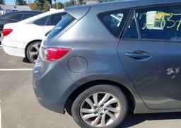 2012 MAZDA 3 I