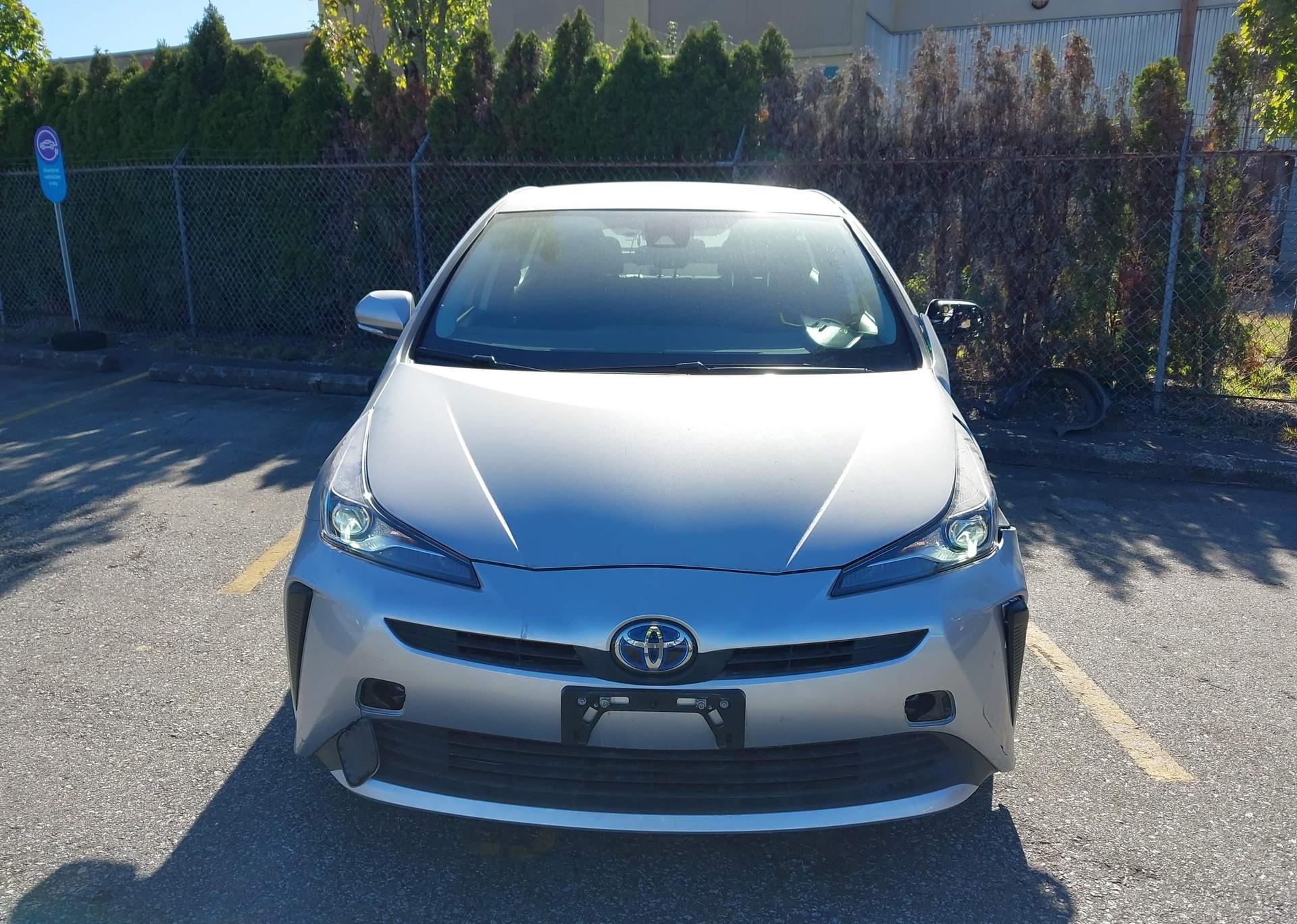 2022 TOYOTA PRIUS