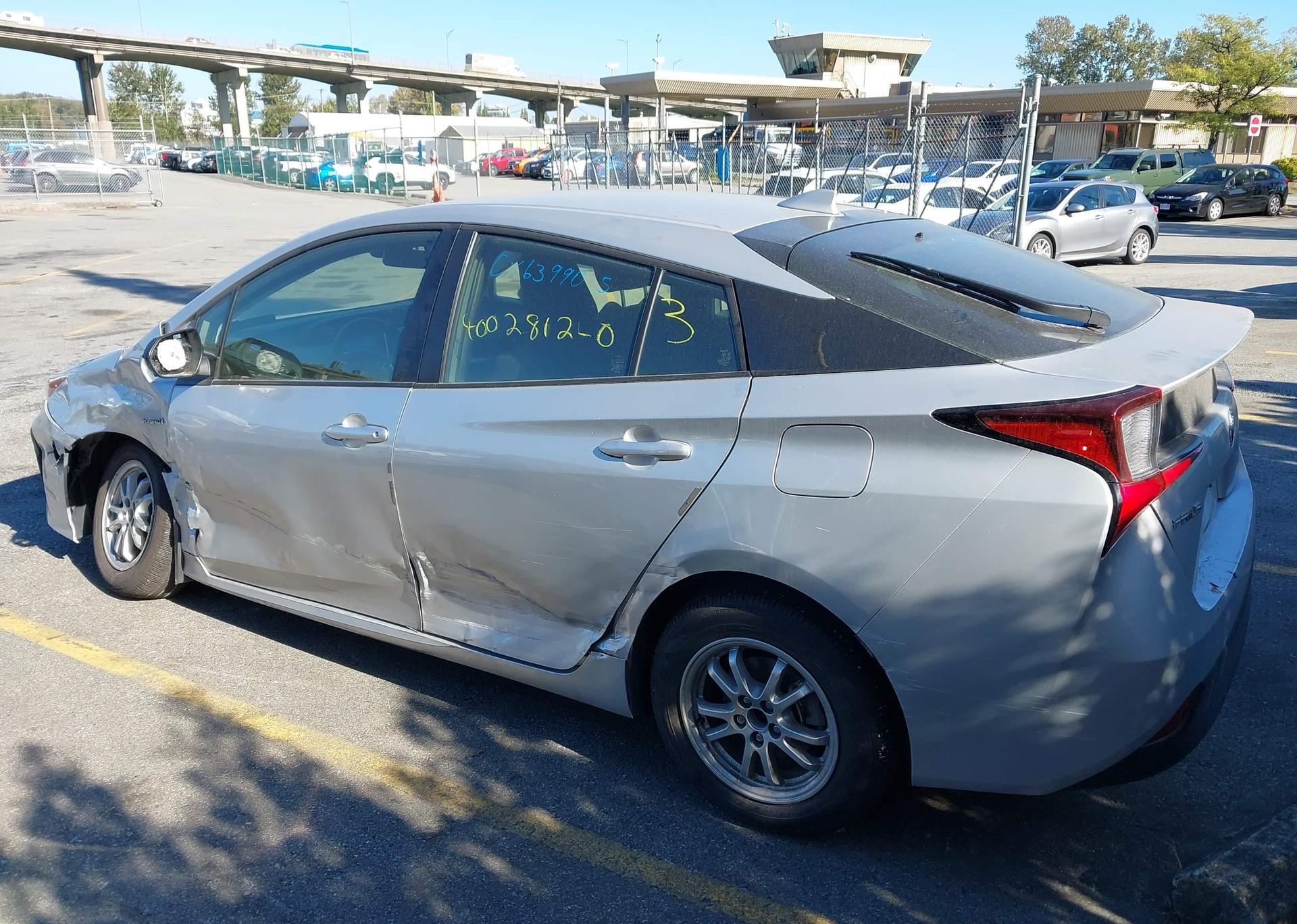 2022 TOYOTA PRIUS