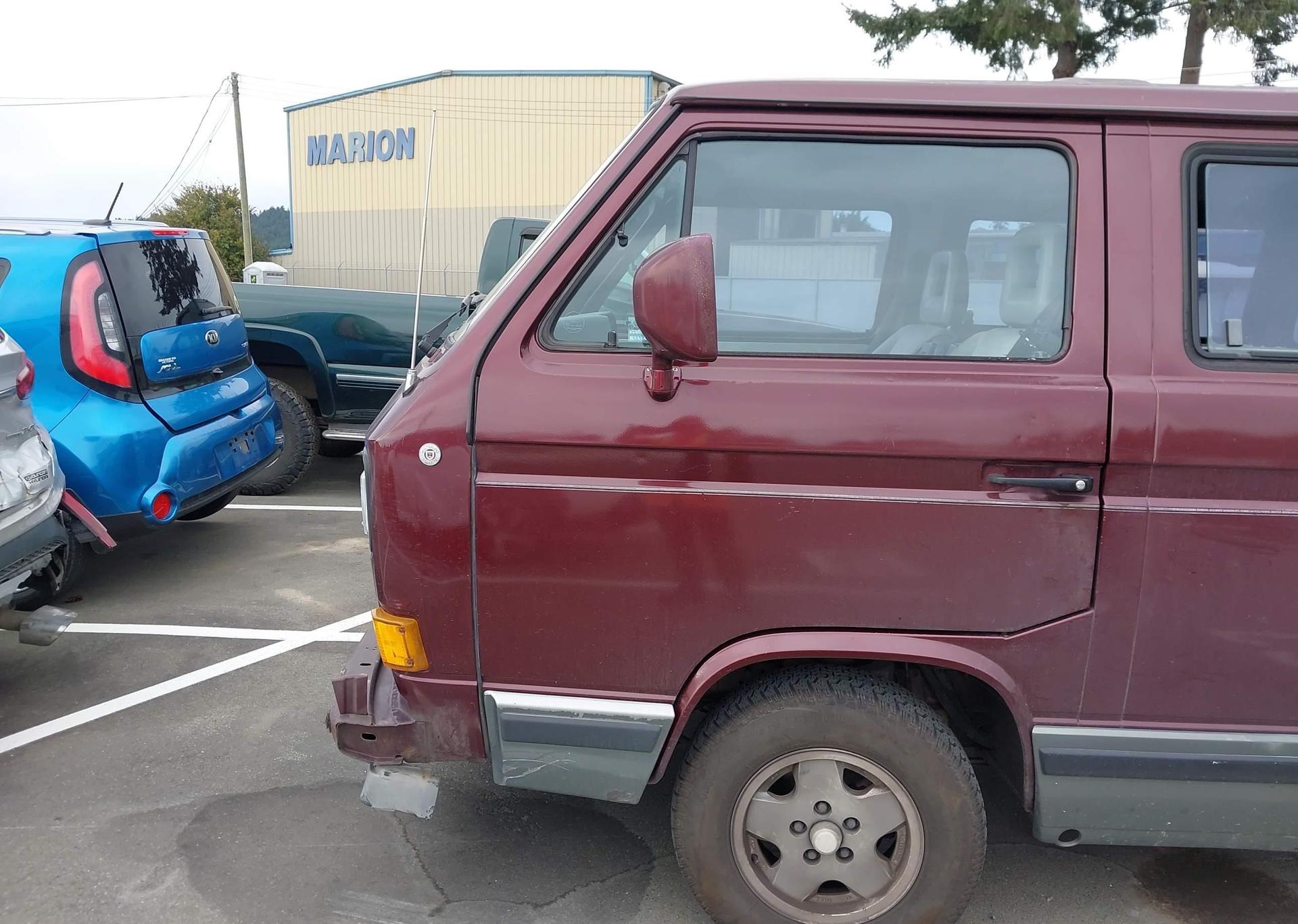 1988 VOLKSWAGEN VANAGON BUS