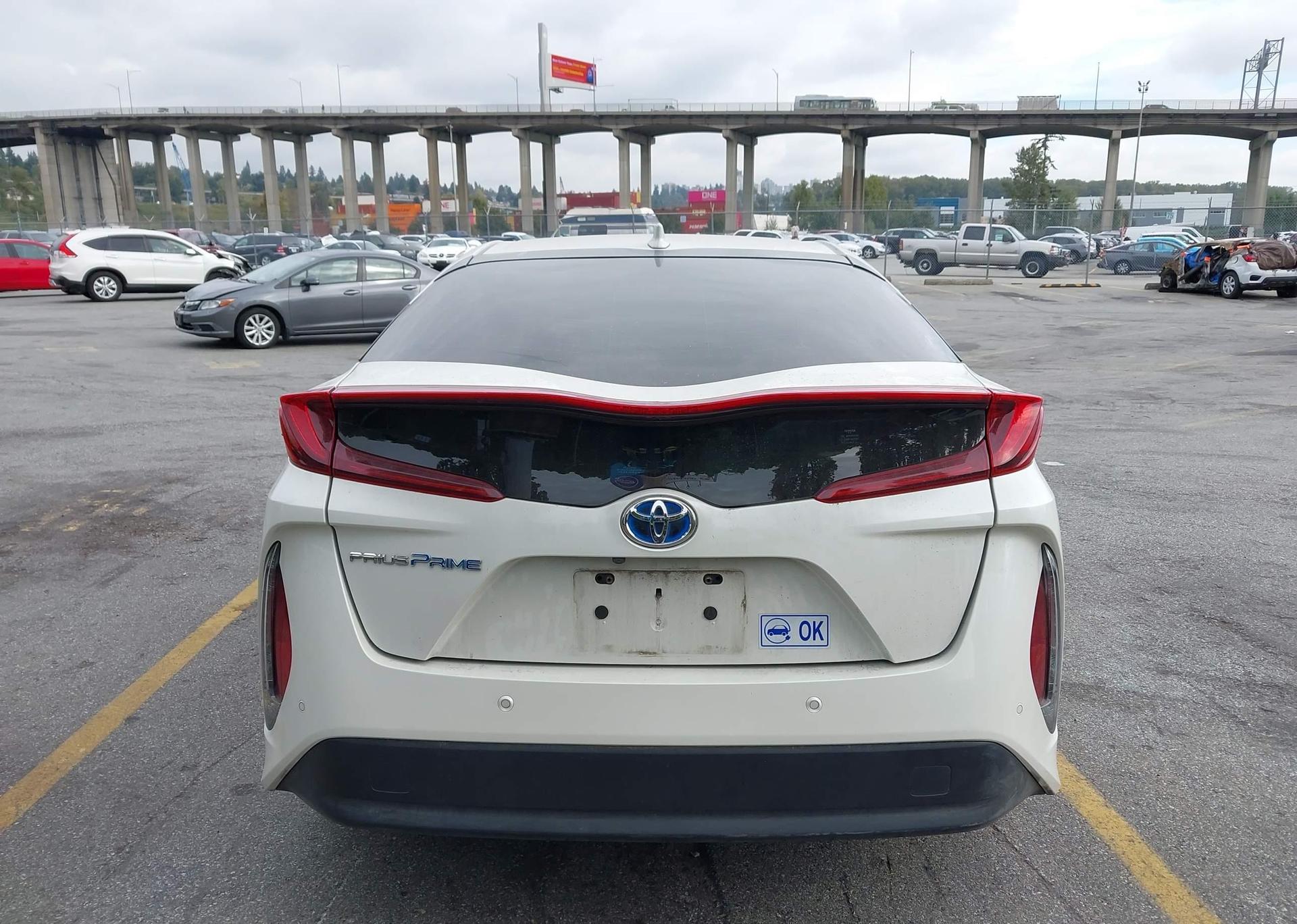 2019 TOYOTA PRIUS