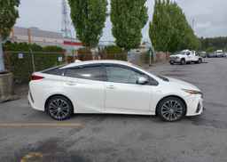 2019 TOYOTA PRIUS