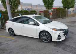 2019 TOYOTA PRIUS