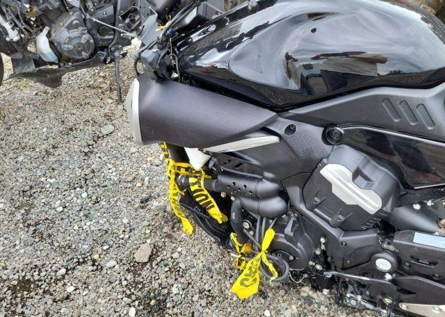 2024 DUCATI DIAVEL V4