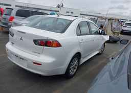 2013 MITSUBISHI lancer se