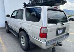 2000 TOYOTA 4RUNNER SR5