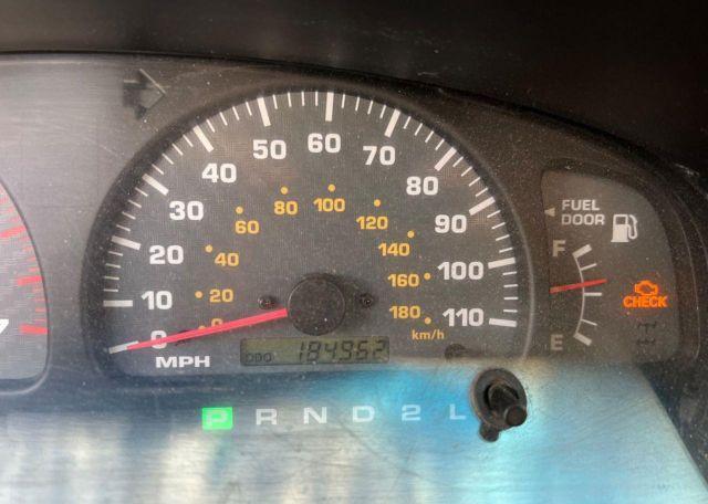 2000 TOYOTA 4RUNNER SR5