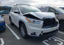 2015 TOYOTA highlander xle