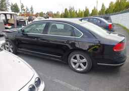 2015 VOLKSWAGEN PASSAT SE