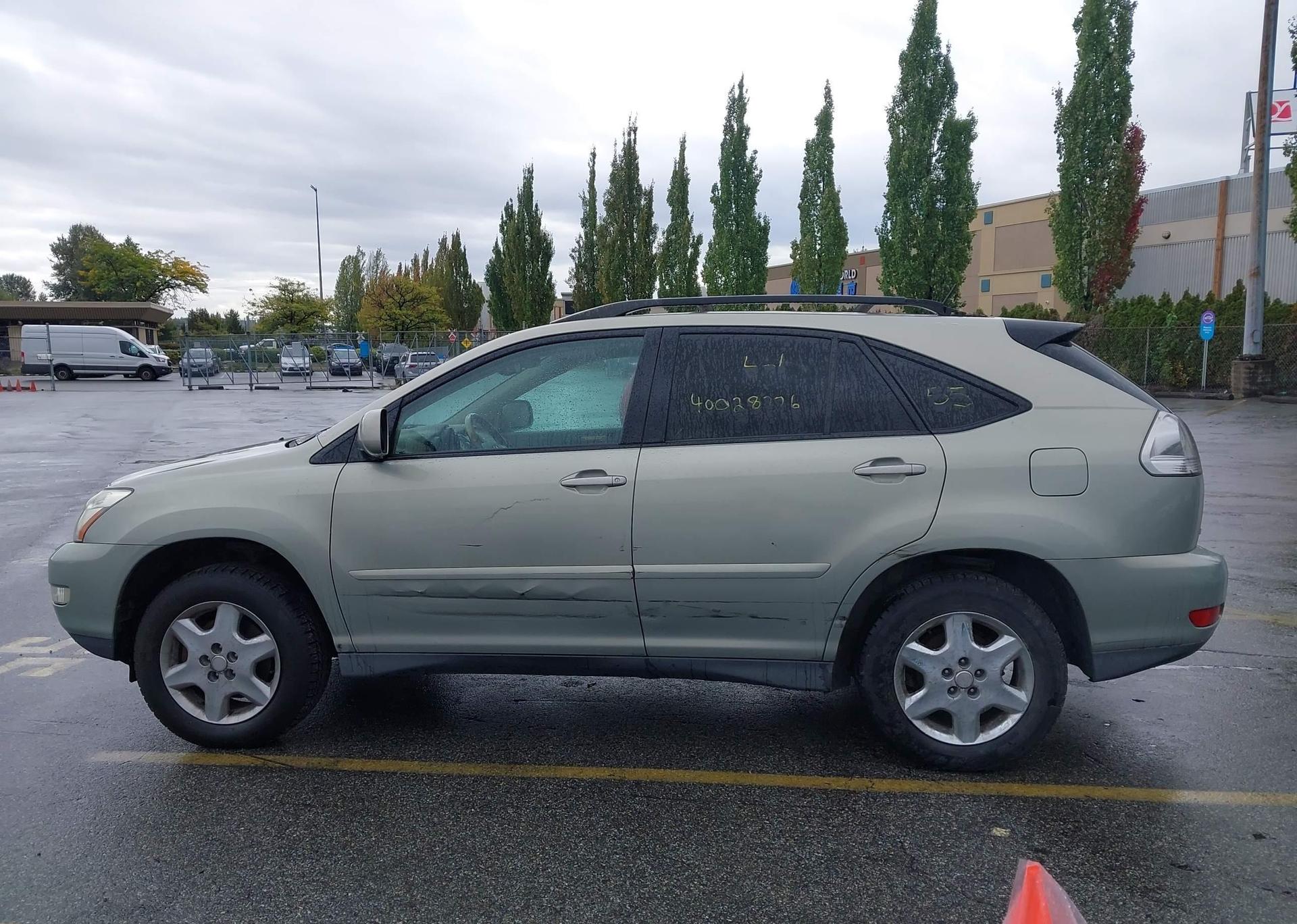 2004 LEXUS RX 330