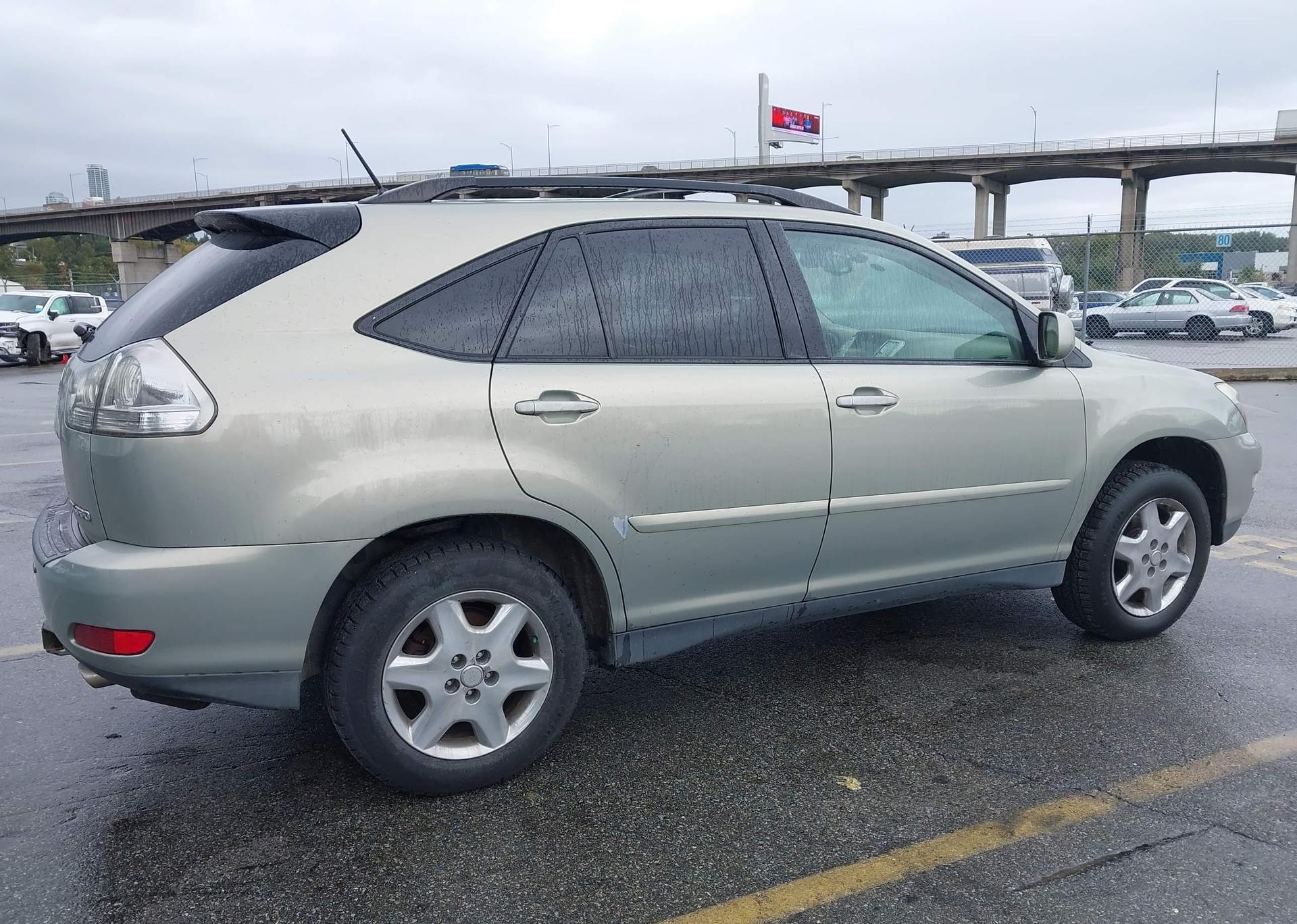 2004 LEXUS RX 330