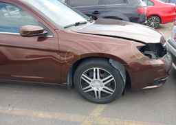 2013 CHRYSLER 200