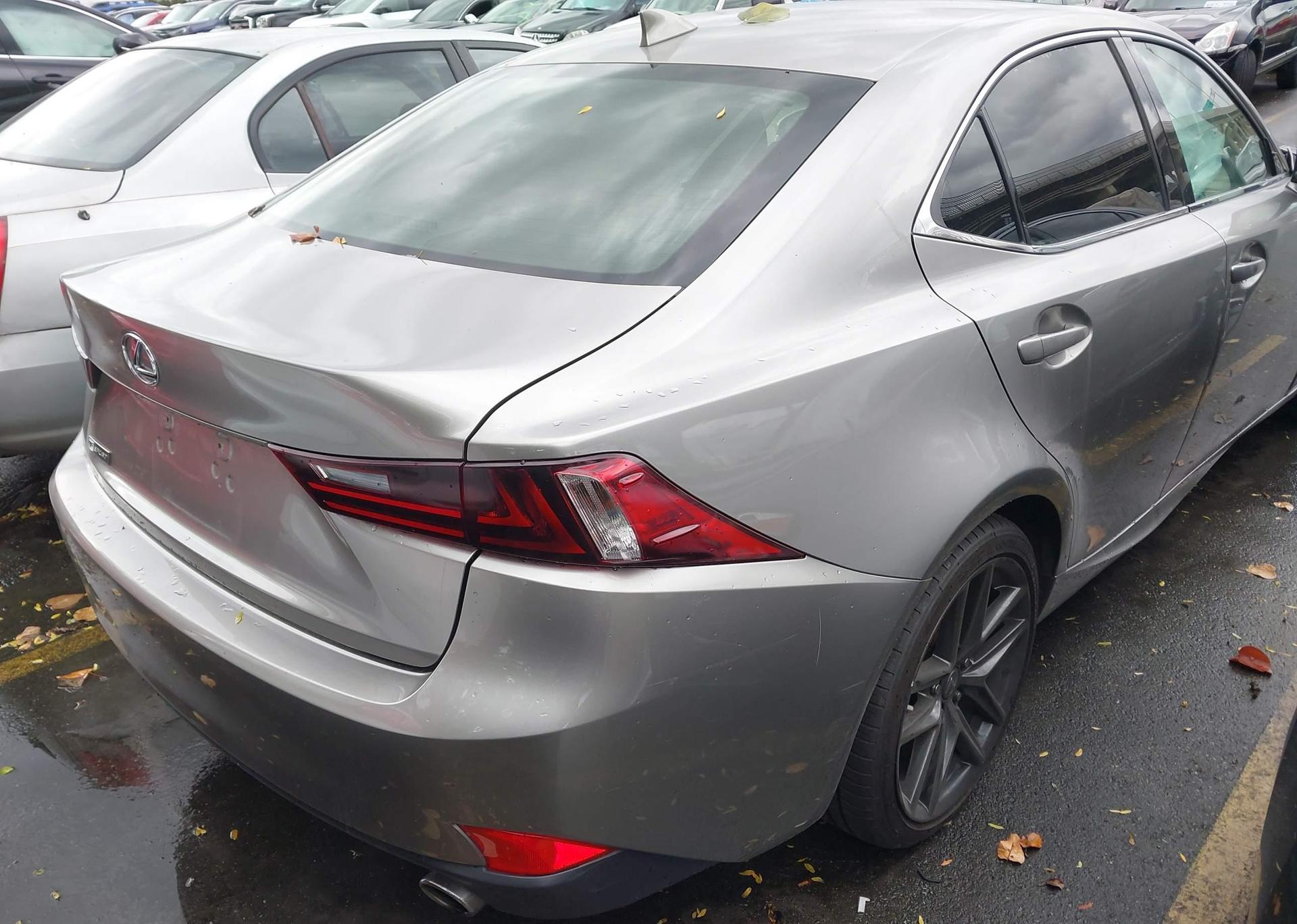 2016 LEXUS IS 300