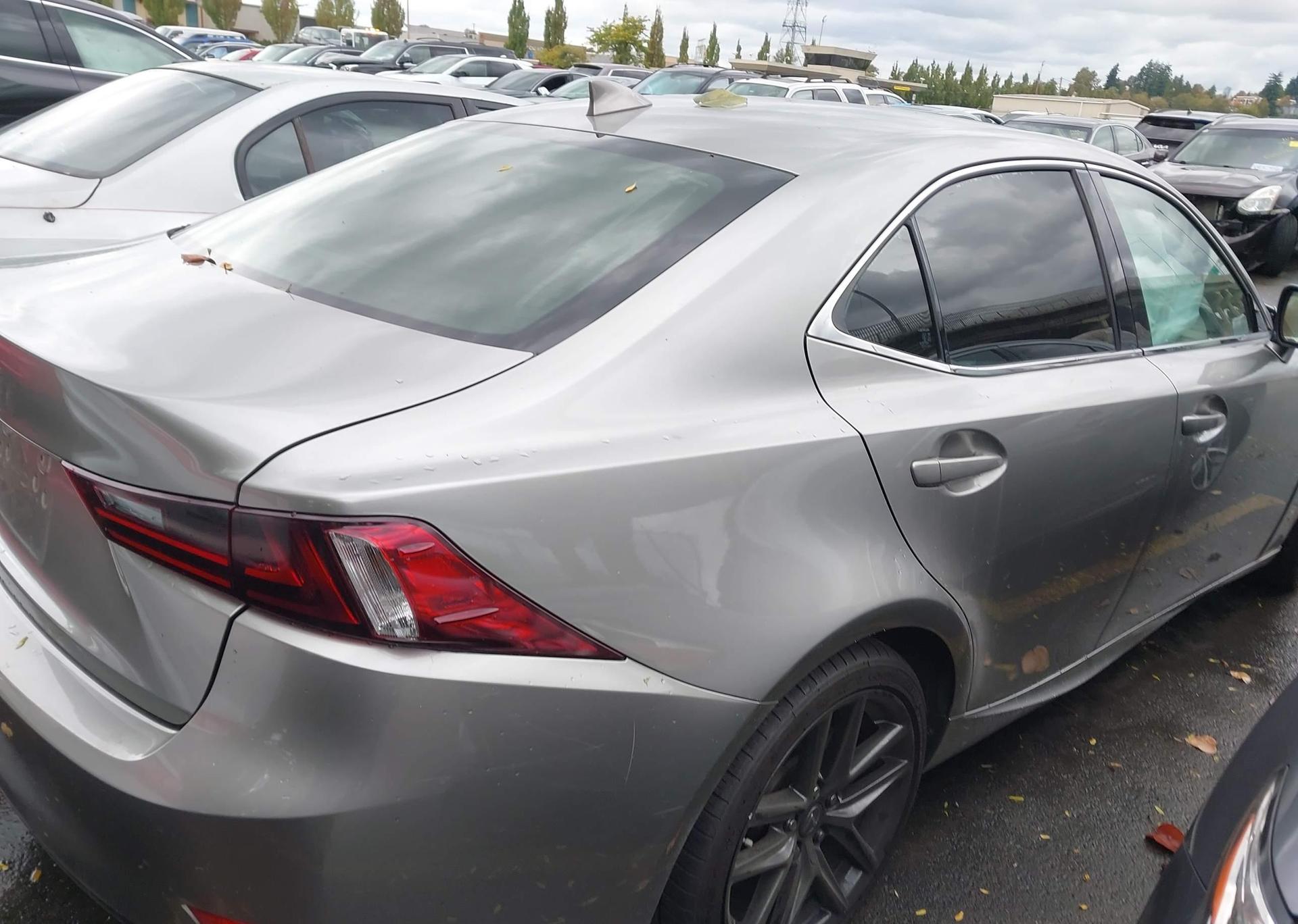 2016 LEXUS IS 300