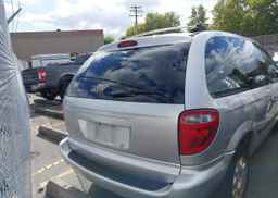 2005 DODGE CARAVAN SE