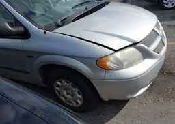 2005 DODGE CARAVAN SE