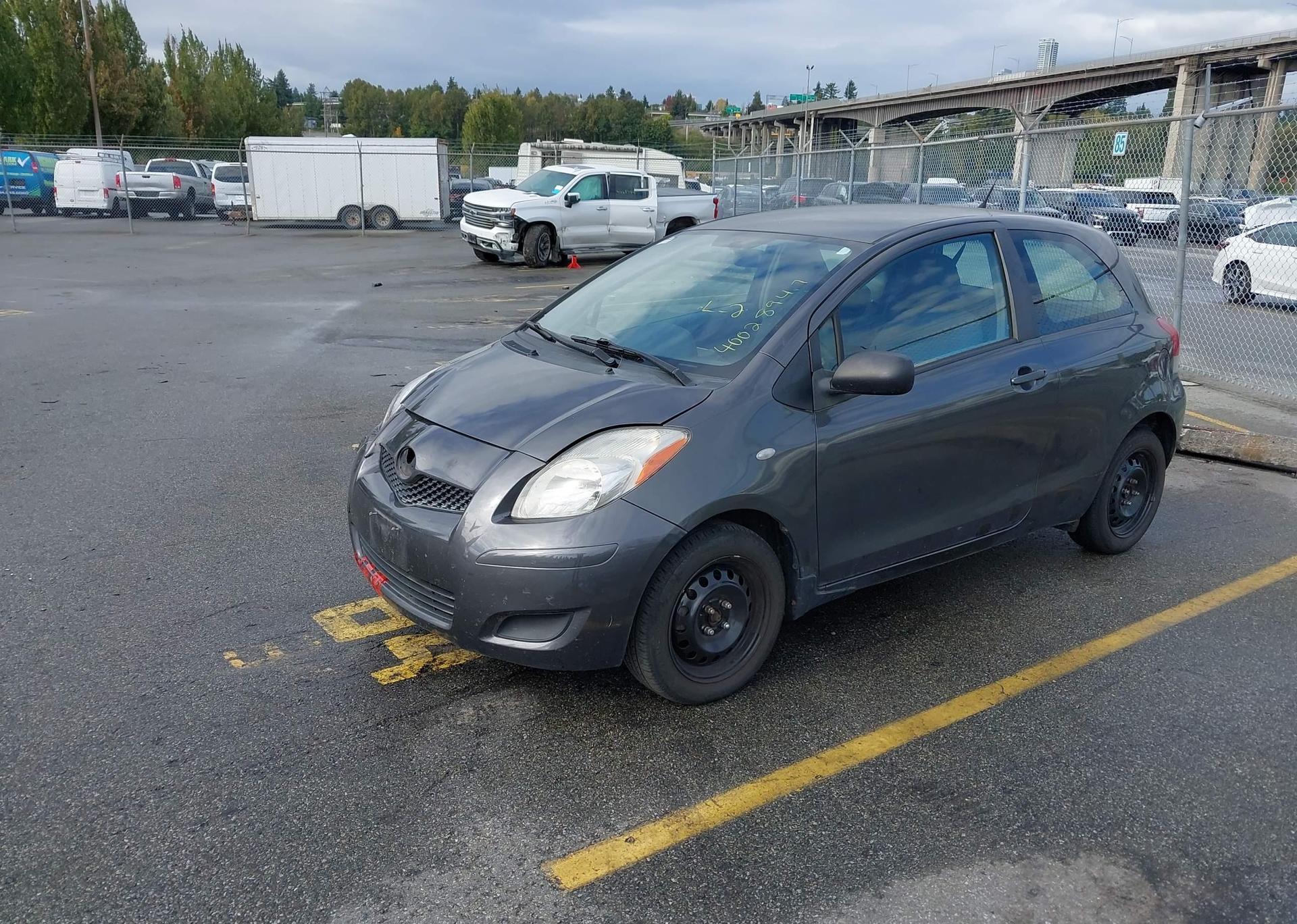 2010 TOYOTA YARIS