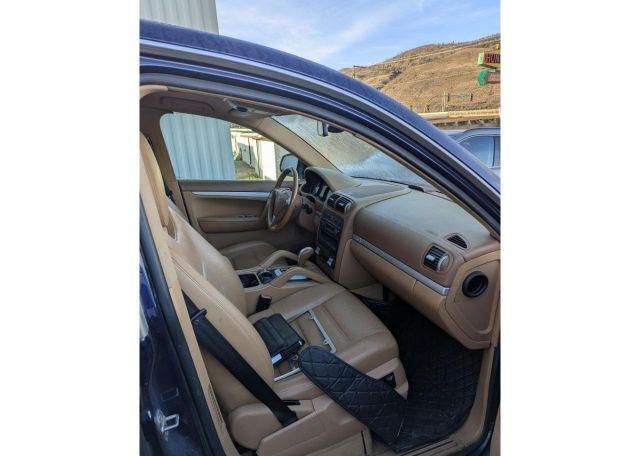 2004 PORSCHE CAYENNE V6