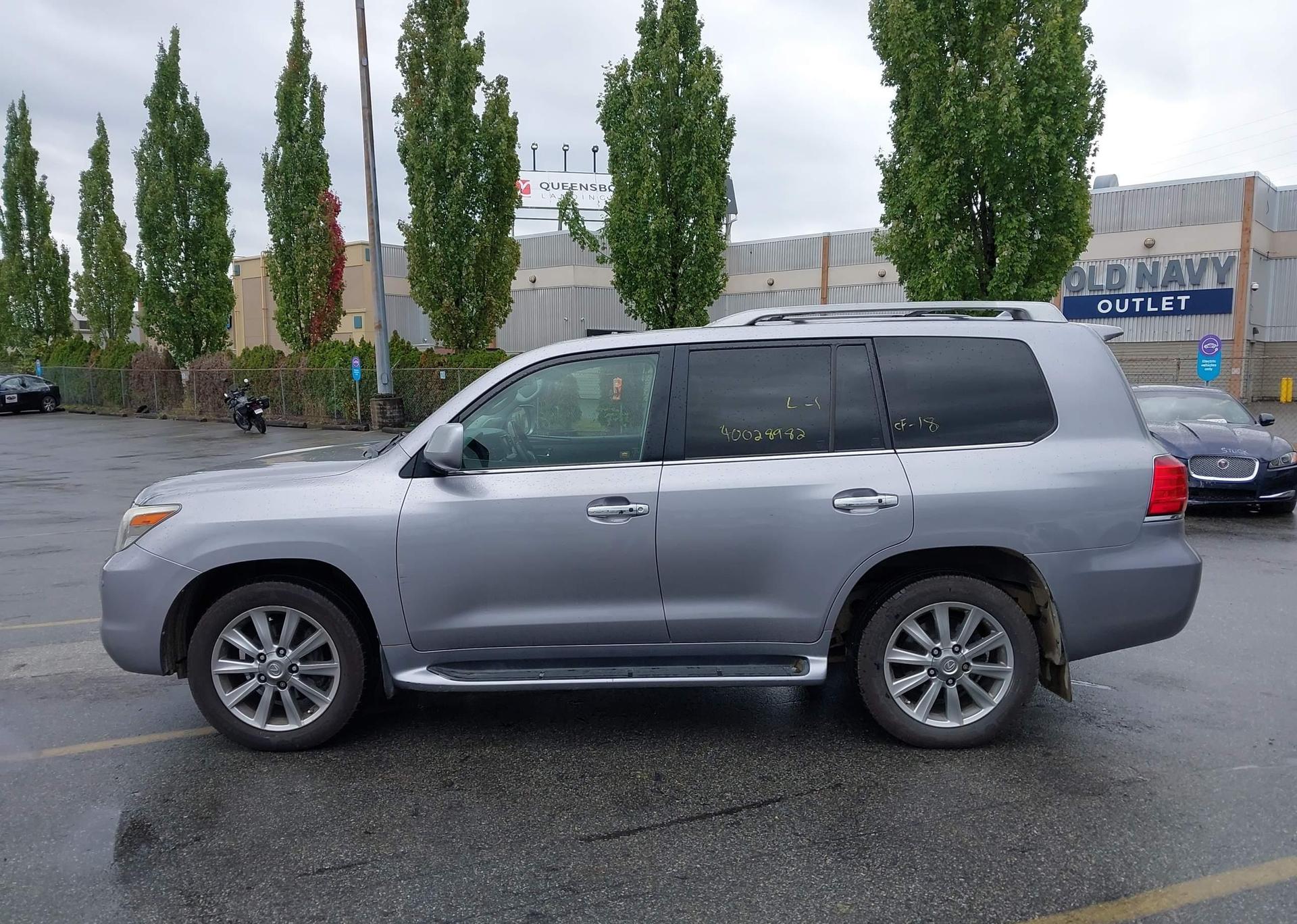 2009 LEXUS LX 570