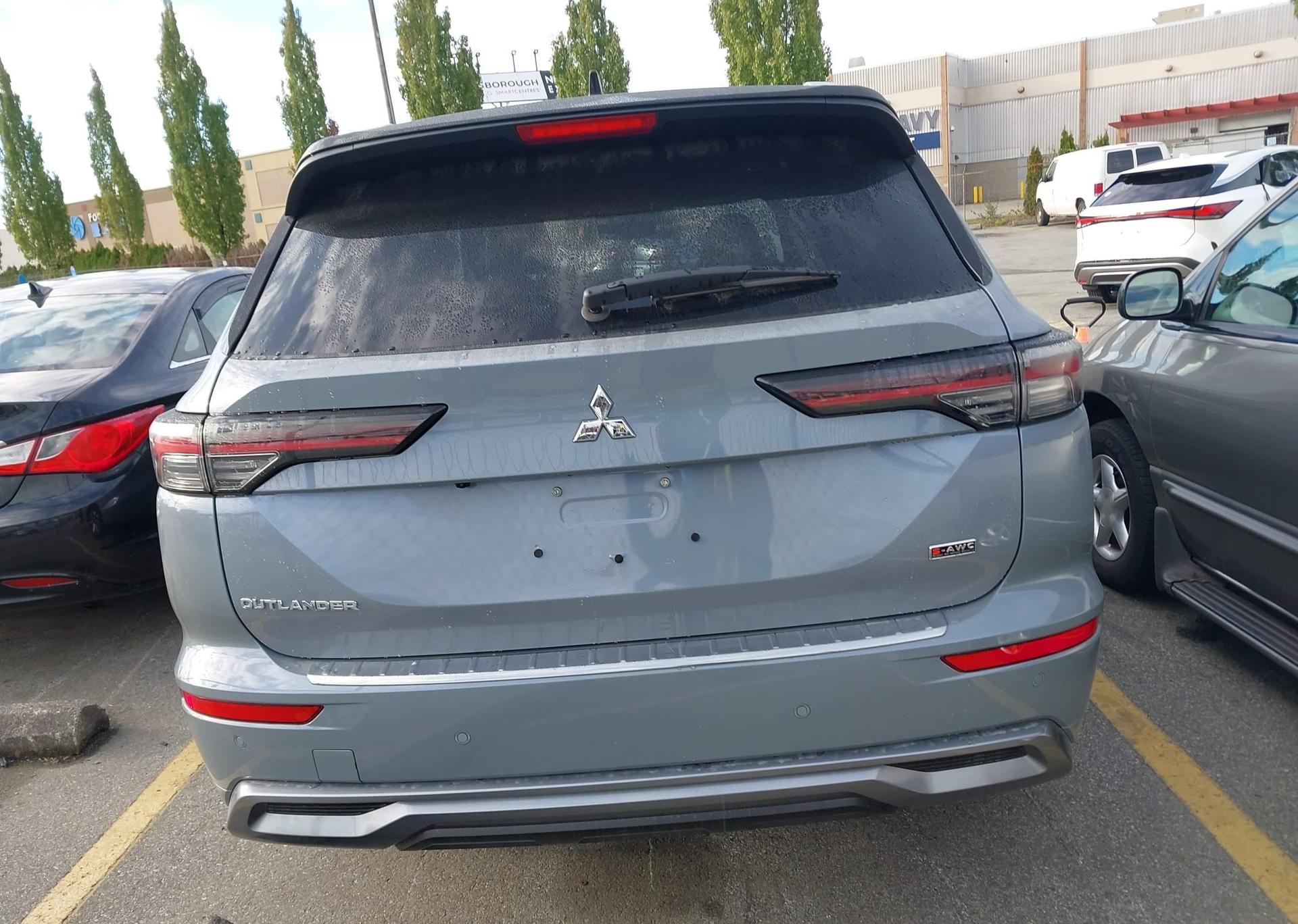 2025 MITSUBISHI OUTLANDER SEL